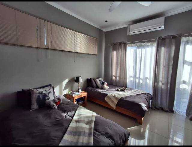 3 BEDROOM TOWNHOUSE FOR SALE IN AQUAPARK